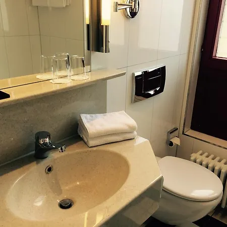 Hotel Courtyard By Marriott