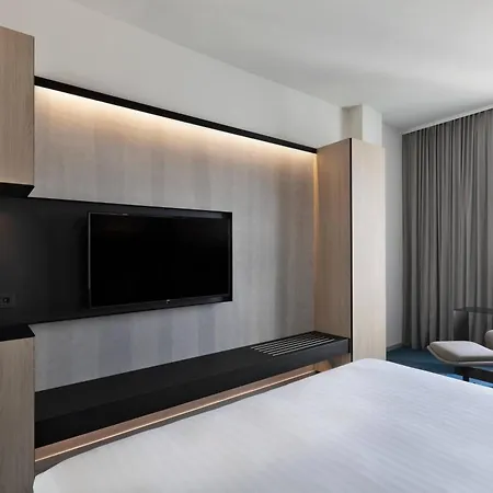 Courtyard By Marriott