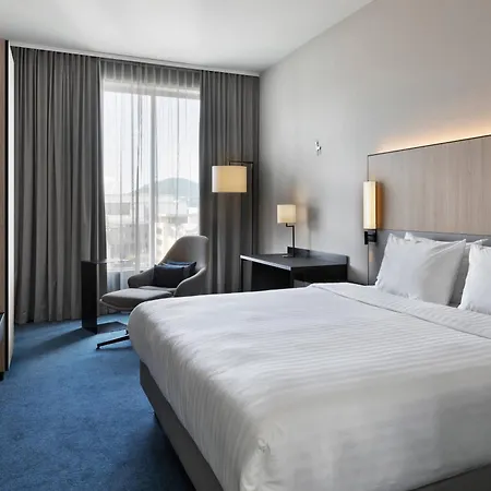 Courtyard By Marriott Hotel 4*