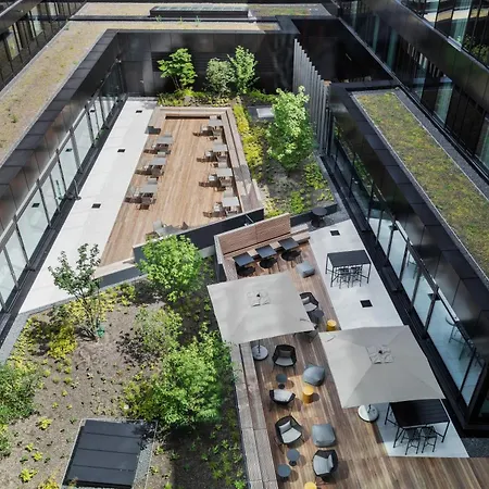 Courtyard By Marriott Hotel 4*