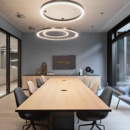 Courtyard By Marriott Hotel