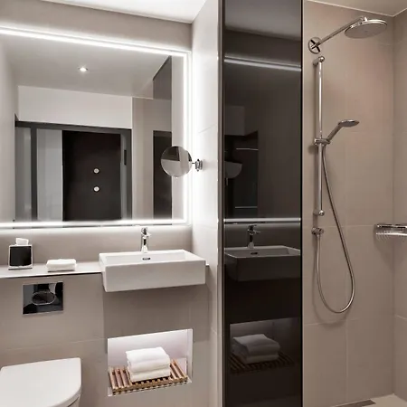 Courtyard By Marriott