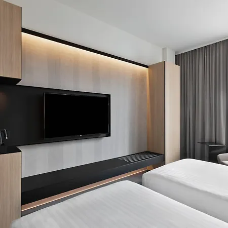 Courtyard By Marriott
