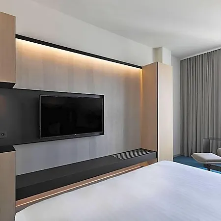 Courtyard By Marriott Ξενοδοχείο 4*
