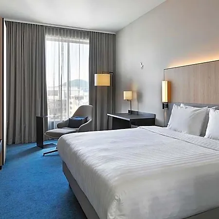 Courtyard By Marriott Ξενοδοχείο 4*