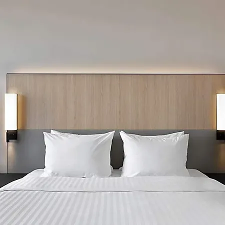 Courtyard By Marriott 호텔 4*