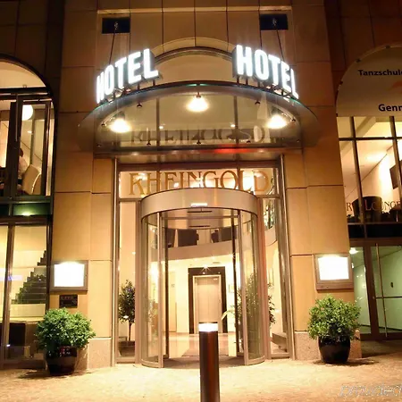 Courtyard By Marriott Hotel