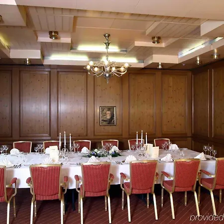 Courtyard By Marriott