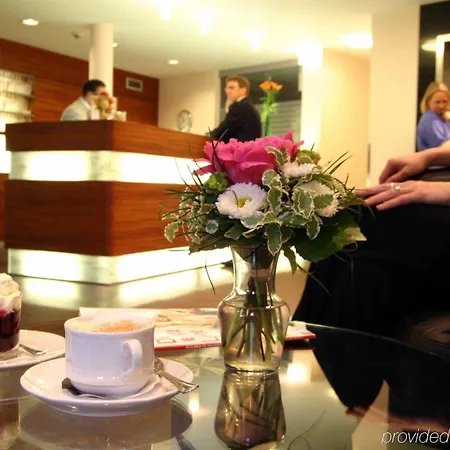 Courtyard By Marriott 호텔