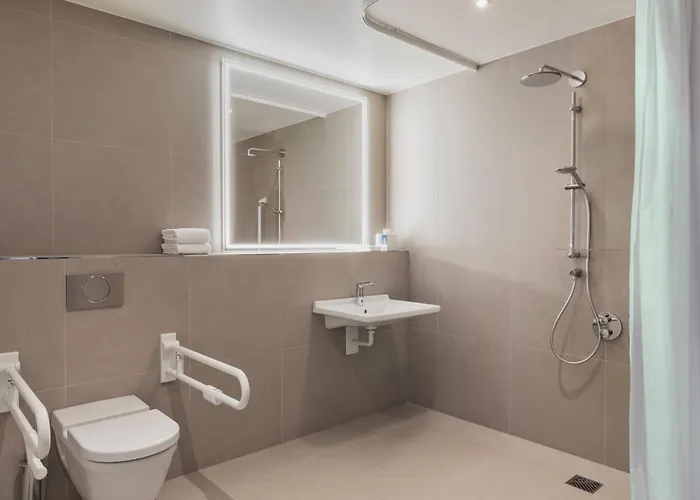 Hotell Courtyard By Marriott