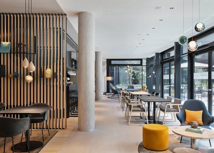 Hotell Courtyard By Marriott