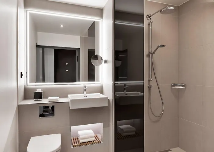 Courtyard By Marriott