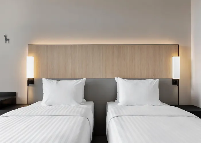 Courtyard By Marriott Hotell 4*