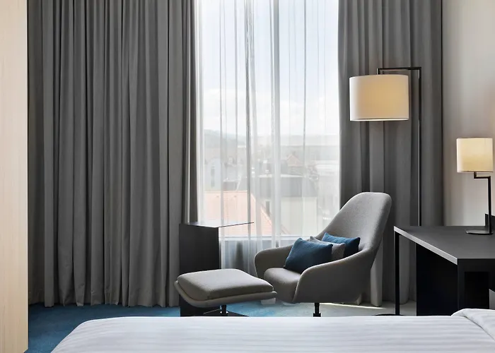 Courtyard By Marriott Hotell