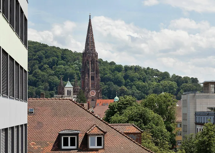 Courtyard By Marriott